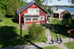Gurli's House is now a home museum where time has stood still since Gurli Nyholm’s last summer, the summer of 1986. Photo: Jonna Pennanen, KAMU