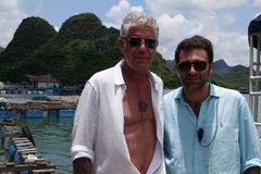 Bourdainin matkassa – Ystäväni, pomoni ja sankarini Tony julkaistaan 17.3.