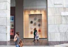 GOLLA La Rinascente window