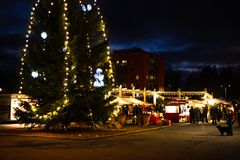 Joulukuusen valot ja kaupungin kausivalot syttyvät Kangasalla perjantaina 26.11.2021. Kuva: Tiia Ennala / Visit Kangasala