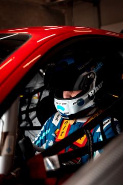 Luka Nurmi Misanon radalla valmistautumassa GT-kauden avausviikonloppuun. Kuva: Damian Seiler