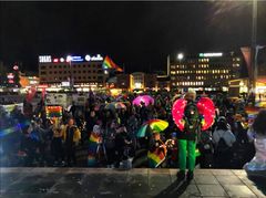 Mikkeli Pride on perinteisesti tuonut valoa ja väriä syksyn pimeisiin iltoihin. Tänä vuonna juhlitaan keskellä kesää.