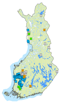 Majavien kalloista ja lastuista tehtyjä lajinmäärityksiä. Sininen neliö: euroopanmajavan kallo, harmaa neliö: kanadanmajavan kallo, vihreä neliö: euroopanmajavan syönnös (lastuja), oranssi neliö: kanadanmajavan syönnös.