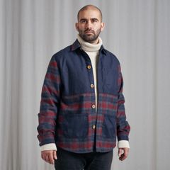 Kasperi Garments G.03 Telakka on villakankainen työtakki, jonka innoittajana on telakalla vietetyt purjeveneiden keväthuoltopäivät. Hinta 295 euroa.