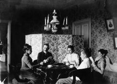 Kortinpeluuta viime vuosisadan vaiheessa. Kuva: Helsingin kaupunginmuseo