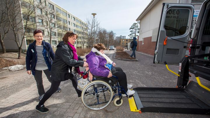 Espoon kaupunki kutsuu kuljetuspalvelujen käyttäjät mukaan uusien palvelujen suunnitteluun.