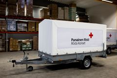 Punainen Risti toimittaa maakuntiin siirreltäviä evakuointikeskuksia. Kuva: Marjaana Malkamäki