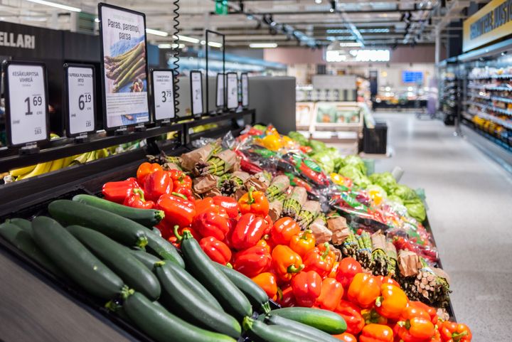 Remontin myötä kaikki S-marketit saavat uuden, raikkaan ja avaramman ilmeen ja tuotetarjontaa kehitetään vastaamaan entistä paremmin asiakkaiden toiveita. 