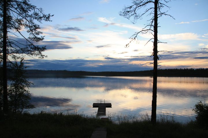 Sinilevätilanne on rauhoittunut viime viikosta. Kuva: Roine Piirainen, kuviasuomesta.fi