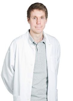 Erikoislääkäri LL Juuso Paajanen