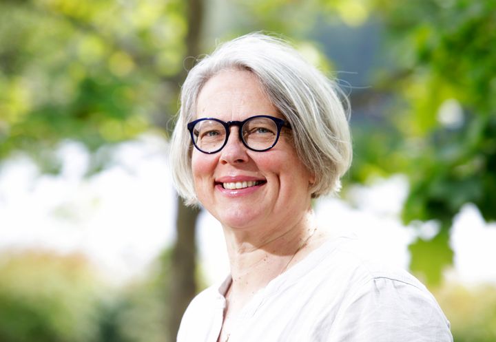 Taina Saarinen. Kuva: Petteri Kivimäki/Jyväskylän yliopisto.