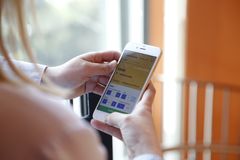 Kenon perjantai-ilta jakoi 100 000 euron voitot kolmellekymmenelle pelaajalle ympäri Suomen. Osa voittajista oli pelannut pelin veikkaus.fi:ssä, osa Veikkauksen mobiilisovelluksella.