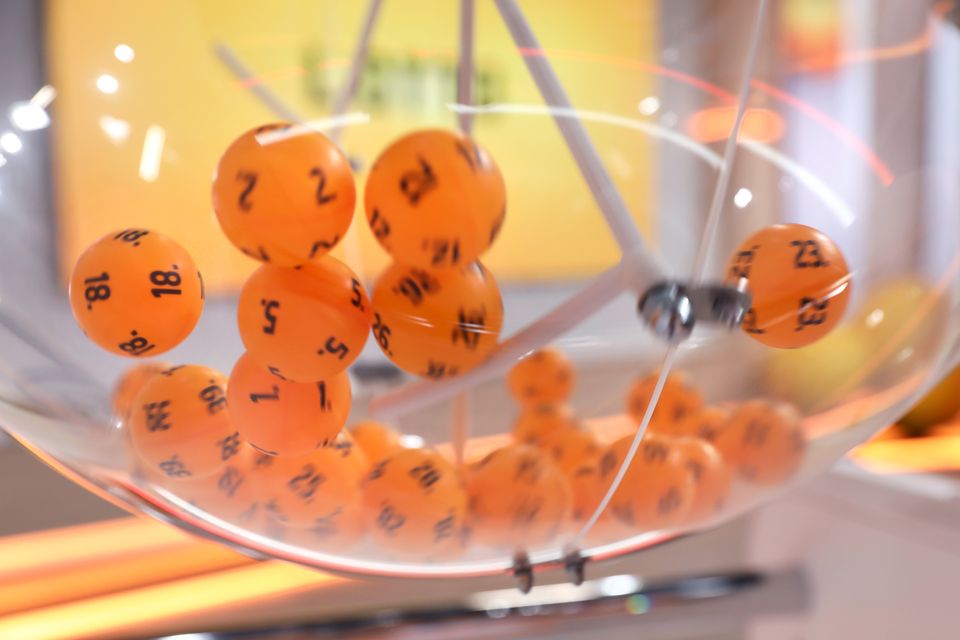 Lottopalloja lottokoneessa