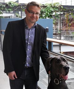 Professori Hannes Lohi. Kuva: Petra Jaakonsaari.