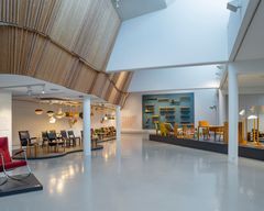 The main exhibition hall of the Alvar Aalto Museum. Photo Maija Holma © Alvar Aalto Foundation.
