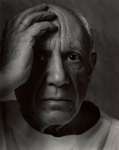 Arnold Newman: Pablo Picasso, Vallauris, Ranska © 1954 Arnold Newman / Getty Images