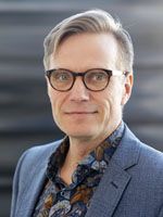 Matemaattis-luonnontieteellisen tiedekunnan dekaani Mikko Mönkkönen