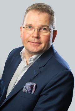 Louhen tuore toimitusjohtaja Mika Paavola on huolissaan suomalaisesta kilpailukyvystä ja työn tuottavuudesta.