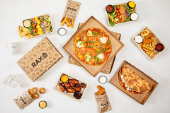 Rax KotiBox -menusta löytyy pizzoja kolmessa koossa sekä salaatteja, pizzataskuja, wingsejä ja muita herkullisia annoksia.