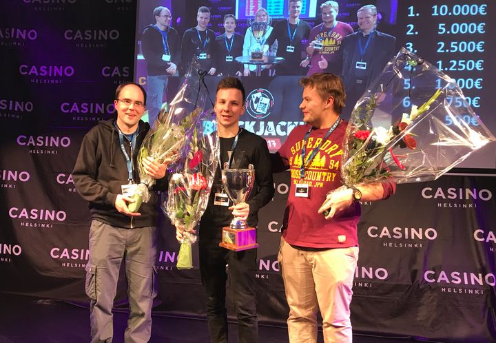 Juuso Juntunen on Blackjackin Suomen mestari 2017. Toiseksi sijoittui Tero Malinen ja kolmanneksi Tony Kiippa.