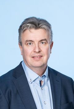 Elisasta Nortalin julkishallinnon vetäjäksi siirtyvällä Mikko Pitkäsellä on yli 25 vuoden kokemus myynnistä, liiketoiminnan kehittämisestä ja liikkeenjohdosta.