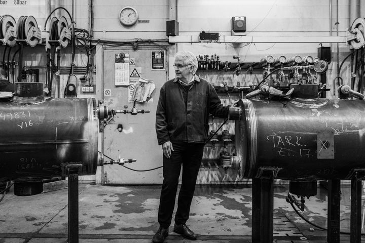 Vahteruksen perustaja ja toimitusjohtaja Mauri Kontu kuvattuna Kalannin tehtaalla, Suomessa. Kuva: Anton Sucksdorff.