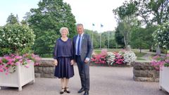 Ukrainan suurlähettiläs Olga Dibrova ja kaupunginjohtaja Jukka Mäkelä keskustelivat yhteistyön käynnistämisestä.