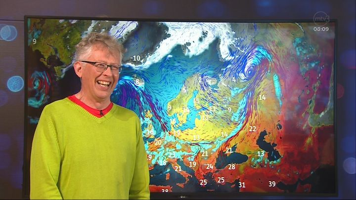 Meteorologi Pekka Pouta menetti malttinsa suorassa lähetyksessä ja nauroi itsensä suoraan suomalaisten sydämiin. Naurattavan sääennusteen videokäynnistyksiä on vuorokaudessa tehty yli 5,7 miljoonaa kertaa. Kuva: MTV3