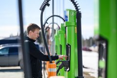 Carnegie antaa Kempowerille tunnustusta yhtiön sitoutumisesta sähköautojen lataamisen mahdollistamiseen ja helpottamiseen, mikä edistää ilmastonmuutoksen hillitsemistä.