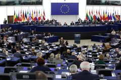 Euroopan parlamentin puhemies Antonio Tajani johtaa puhetta Euroopan parlamentin täysistunnossa Strasbourgissa helmikuussa 2018  © European Union, 2018