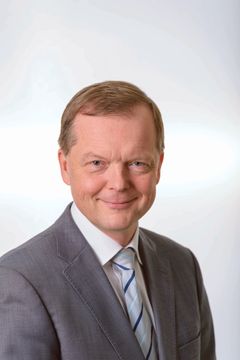 Veripalvelua vuodesta 2011 johtanut professori Martti Syrjälä jää eläkkeelle tehtävästään 1.4.2021.