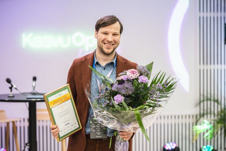 Unikie Oy on tamperelainen teknologiatalo, joka kehittää teknologiaa suojattuihin reaaliaikaisiin prosesseihin ja tarjoaa konsultointia niihin liittyviin tarpeisiin. Kuvassa Unikien kehitysjohtaja Jouni Salo kasvuyritystapahtuma Kasvu Open Karnevaalissa 28.10.2021. Kuva: Kasvu Open