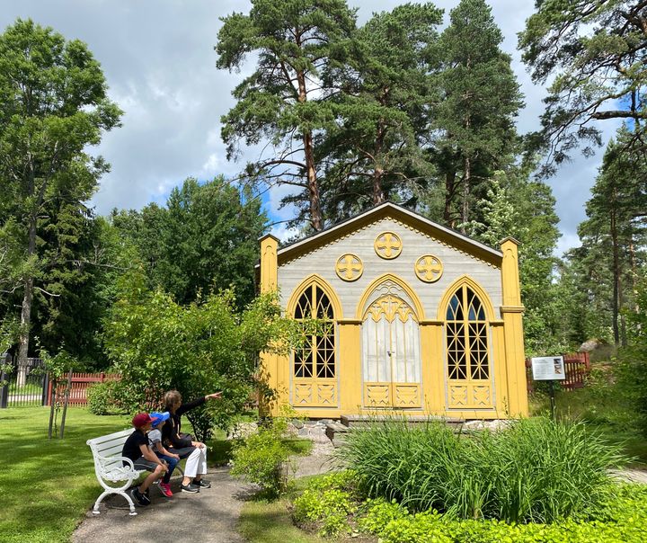 Florinin huvimaja on osa Seurasaaren ulkomuseon Pikku Helsinkiä. Kuva: Museovirasto