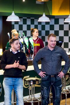 Restamaxin linjajohtajat Paul Meli (vas.) ja Tero Kaikkonen.
