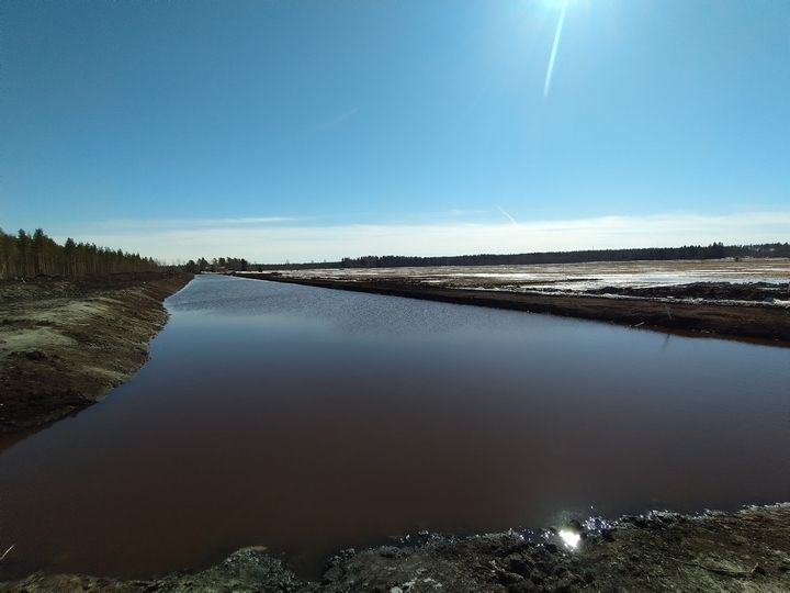 Veden varastoallas tutkimuspellolla. Kuva: Miika Läpikivi / Oulun yliopisto