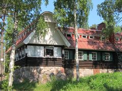 Honkalinna oli Lars Sonckin vuonna 1918 suunnittelema hirsirakennus. Kuva: Kaisa Raittila