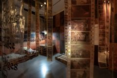 Kääntöpöytä. Näyttelykuva: Yehia Eweis / Helsingin kaupunginmuseo