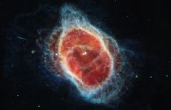 Kuva: Southern Ring Nebula in mid-infrared light, from NASA’s Webb Telescope, 2022