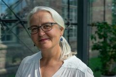 Sari Vanhanen, kuvaaja: Veera Silvendoin