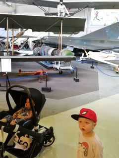 Alvinin ehdoton suosikkimuseo on Suomen Ilmailumuseo, jossa pääsee ihastelemaan lentokoneita.