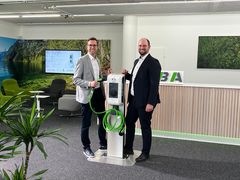 Left: Christoph Knogler, CEO KEBA Energy Automation Right: Gerhard Weidinger, CTO KEBA Energy Automation.