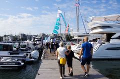 Over the past years, the four-day event has expanded from a conventional boat show into a summer event for the entire family. People come there to spend time with family and friends.