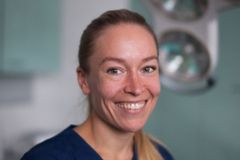 Liina Salminen vastaanotti ensimmäisen Nordic medac Urology Grant -apurahan