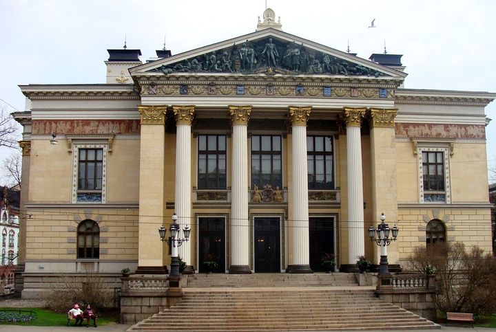 Hallitusneuvottelut käydään säätytalossa. (kuvalähde: Wikimedia Commons)