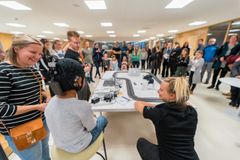 Jyväskylän Tutkijoiden yö oli viime vuonna huippusuosittu: tapahtumaan osallistui lähes 15 000 kävijää.