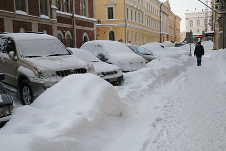 Luminen jalkakäytävä Helsingin keskustassa, kuva: rakennusvirasto