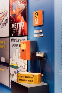 The exhibition features five new stops that provide information about the progress of Helsinki public transport. The updated exhibition looks at public transport more broadly, beyond trams: it includes the Helsinki Metro, as well as buses and city bikes. Photo: Maija Astikainen / Helsinki City Museum
