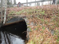 Hyrvälän silta Hattulassa korjataan.