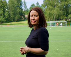 Kuvataiteilija Sophia Ehrnrooth täyttää Töölön stadionin elokuussa Unelmien kenttä -installaatiollaan.