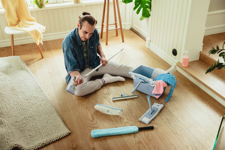 SINI_lifestyle_indoor_cleaning_tools_click-in.jpg